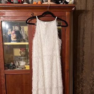 This fabulous dress will have you sparkling & flowing!